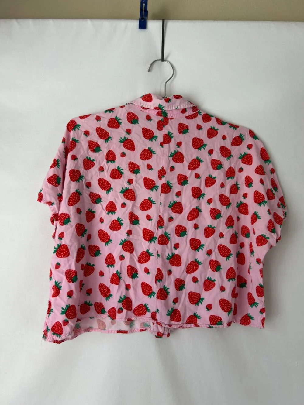 Hot Topic Midnight Hour Boxy Strawberry Button Shirt L